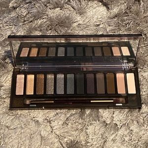 New Authentic Urban Decay Smoky Naked Palette!